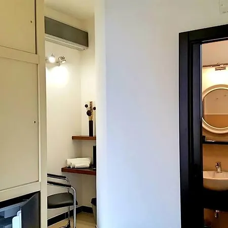 Casanova Bed and Breakfast 4*